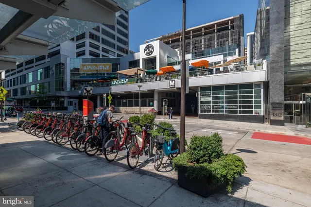 $899,900 | 1411 Key Boulevard, Unit 304, Arlington, VA 22209