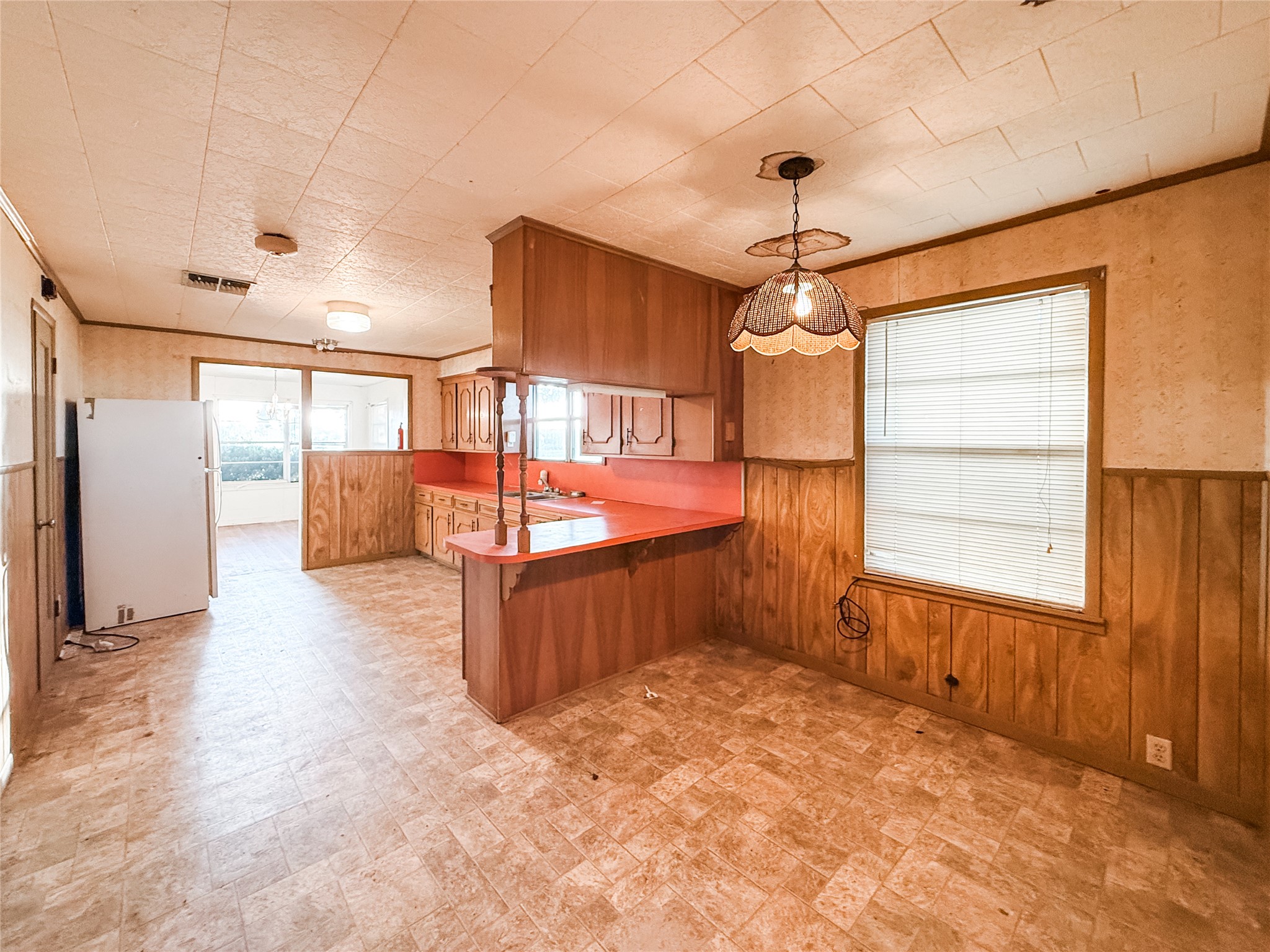 1002 Neiser Lane Weimar, TX 78962 - Photo 6 of 23 a very nice looking room with a large window