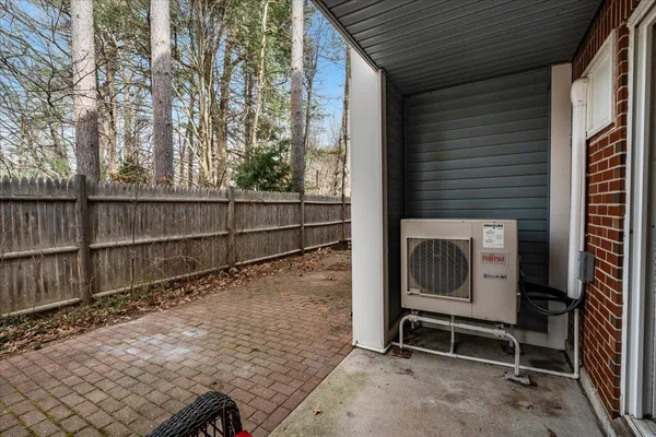 $298,000 | 2 Timberwood Drive, Unit 101, Goffstown, NH 03045