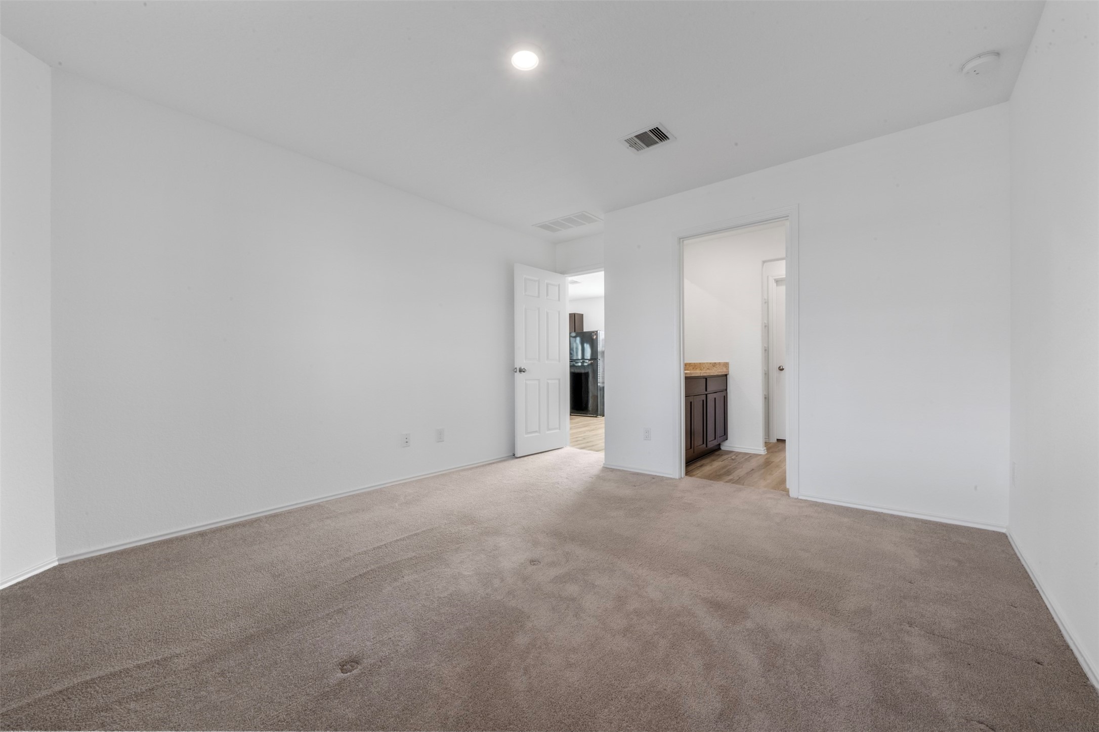 14538 Broadbury Pond Road Rosharon, TX 77583 - Photo 12 of 25 a view of empty room