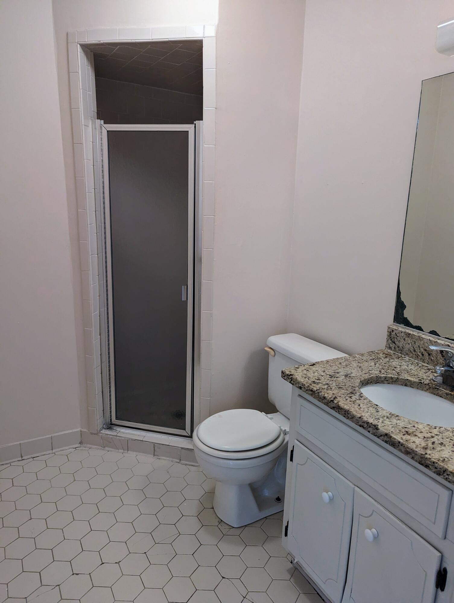 401 3rd Street Augusta, GA 30901 - Photo 10 of 14 401 Up Bath 2