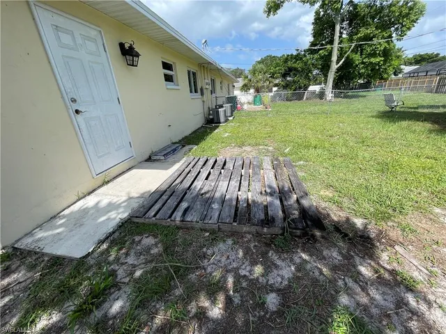 a view of outdoor space yard and patio
