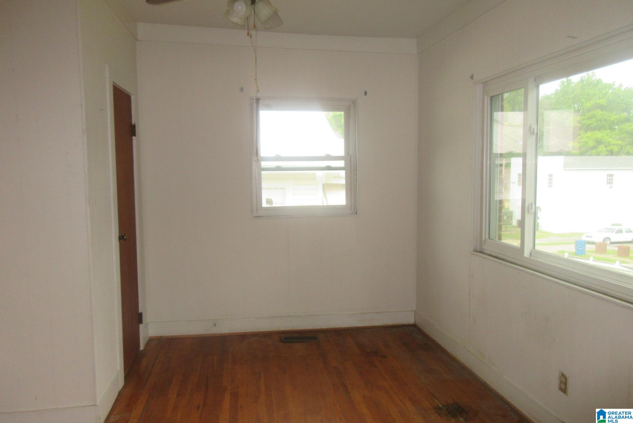 313 58th Street Fairfield, AL 35064 - Photo 4 of 9
