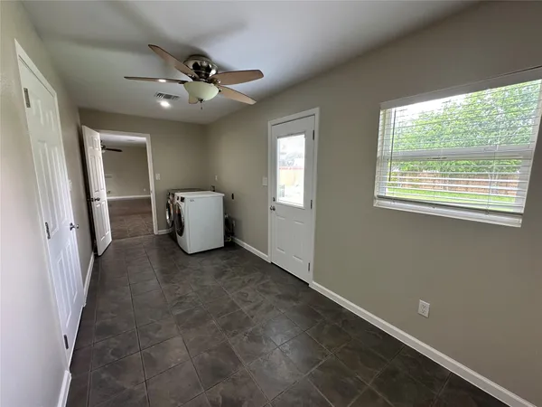 $2,600 | 4902 Winding Trail, Austin, TX 78745