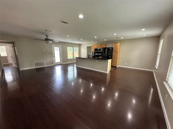 $2,600 | 4902 Winding Trail, Austin, TX 78745
