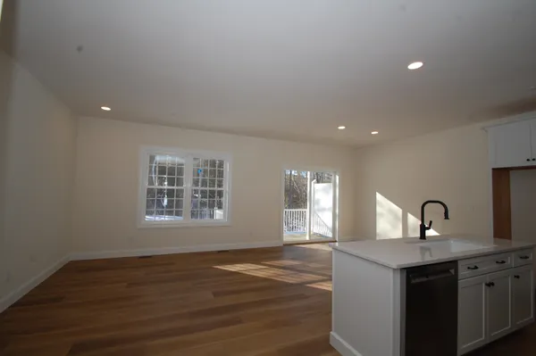 $515,000 | 7 A Dearborn Circle, Goffstown, NH 03045