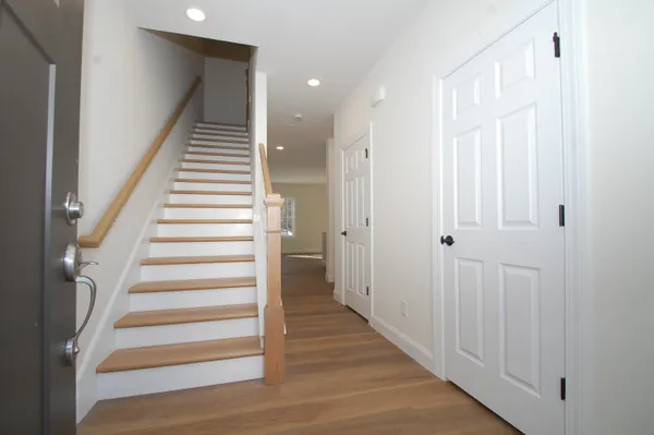 $515,000 | 7 A Dearborn Circle, Goffstown, NH 03045