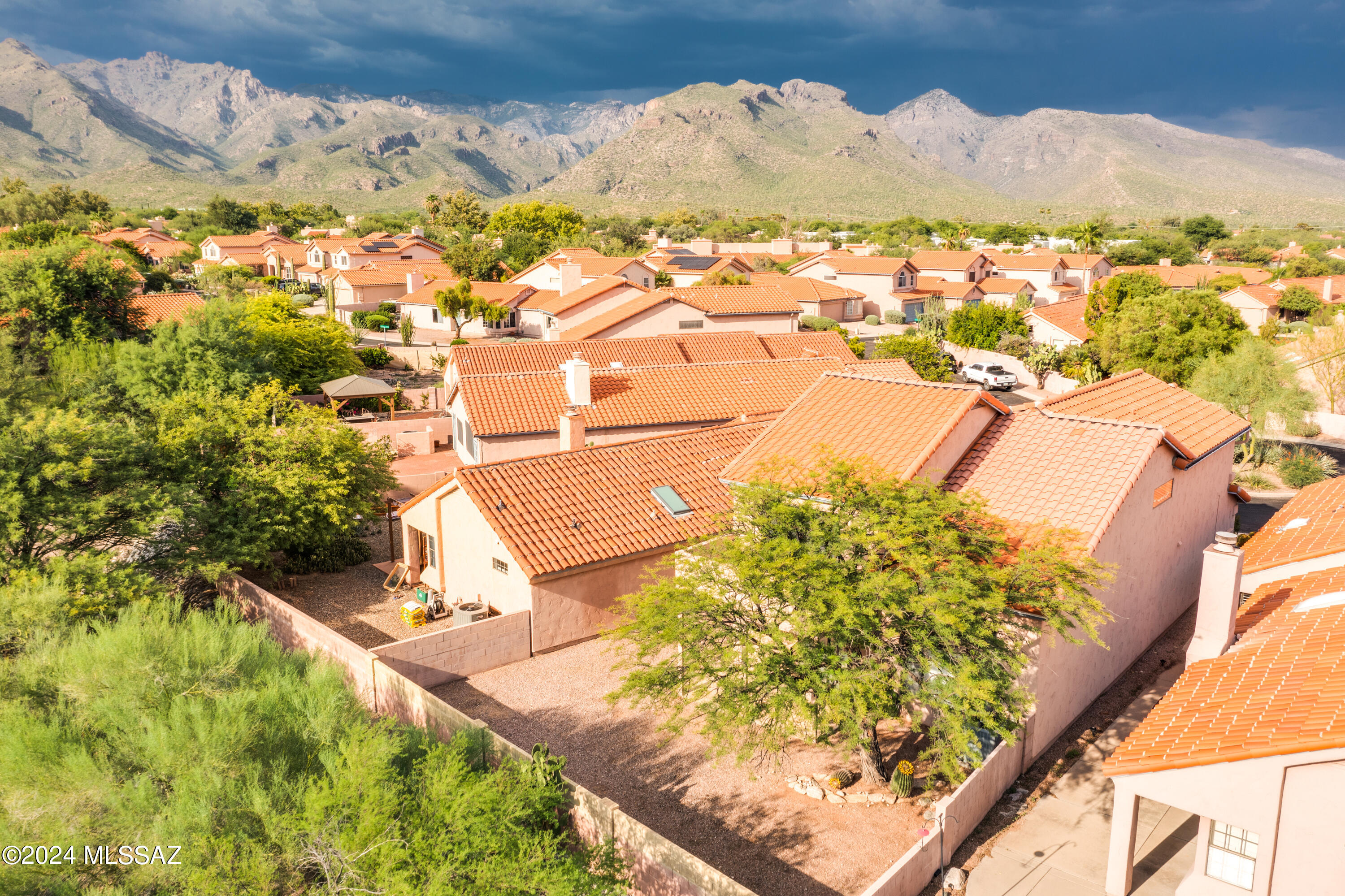 5259 North Mountain Terrace Road Tucson, AZ 85750 - Photo 32 of 38