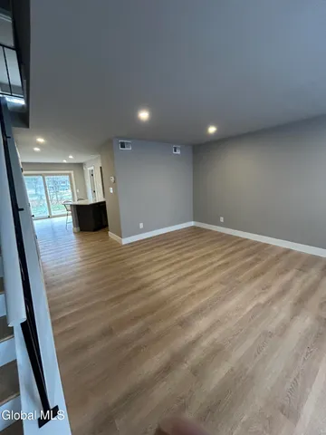 $299,000 | 24 Minuteman Court, Halfmoon, NY 12065