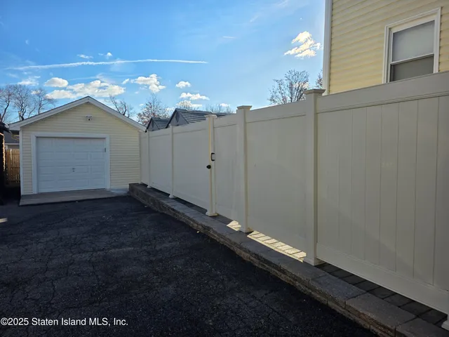 $839,000 | 51 Van Wyck Avenue | Prince's Bay