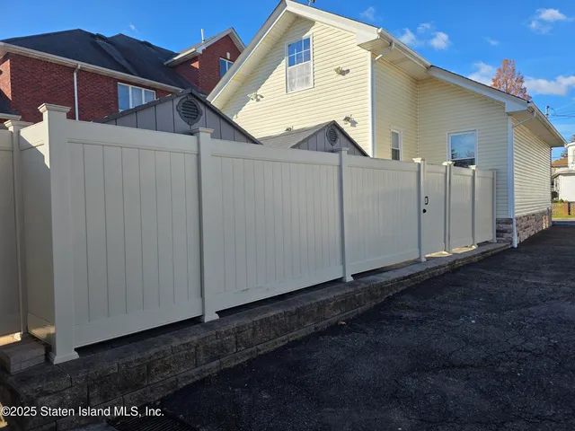 $839,000 | 51 Van Wyck Avenue | Prince's Bay