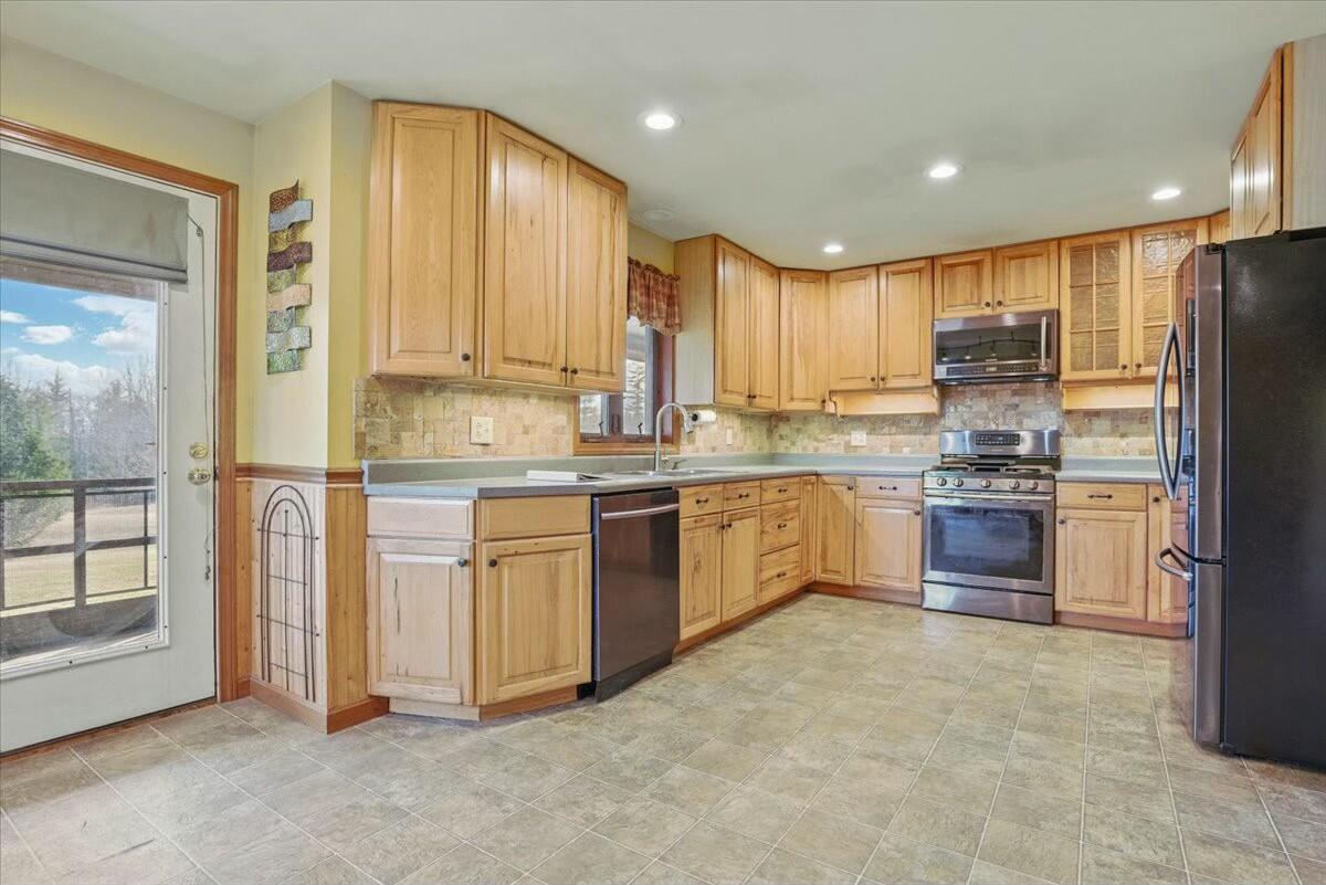 860 Colby Road South China, ME 04358 - Photo 11 of 33 tempImageHrM304
