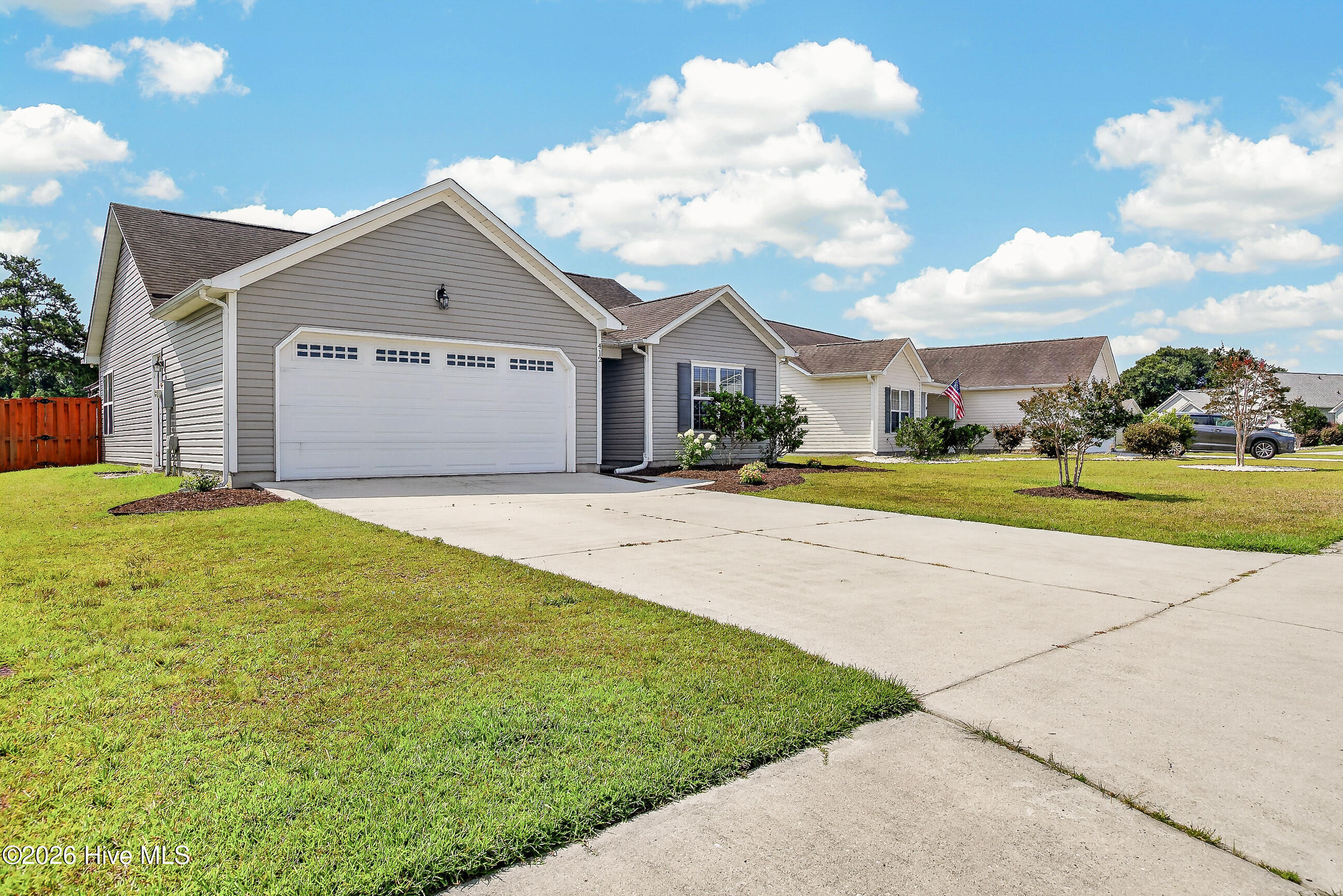 412 Amaryllis Lane Holly Ridge, NC 28445 - Photo 3 of 37