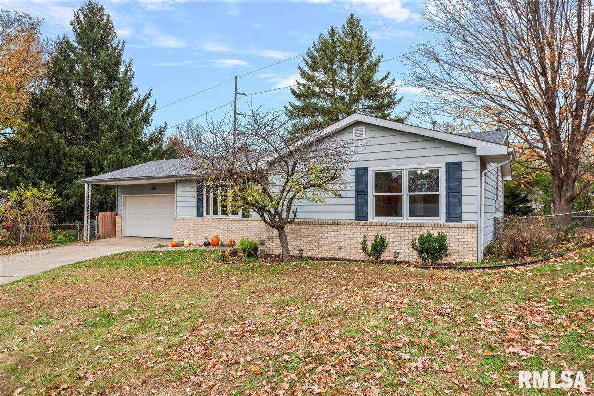 9 Bonnie Brook Road Chatham, IL 62629 - Photo 1 of 25 Gallery Image 1