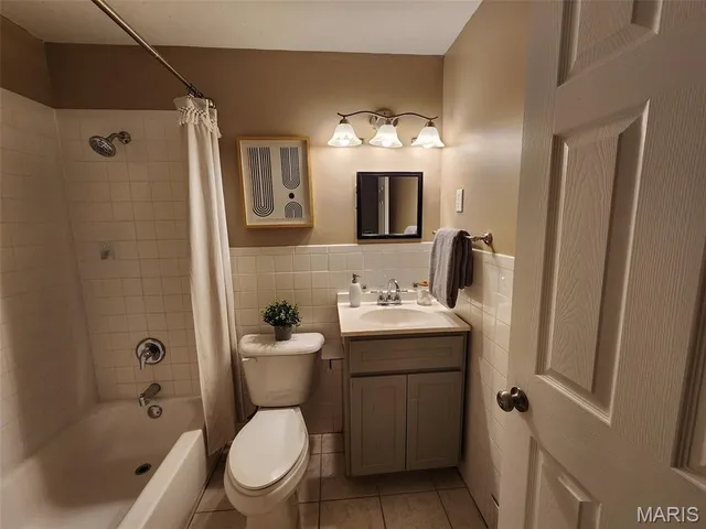 $209,900 | 1725 Gerald Drive, Florissant, MO 63031