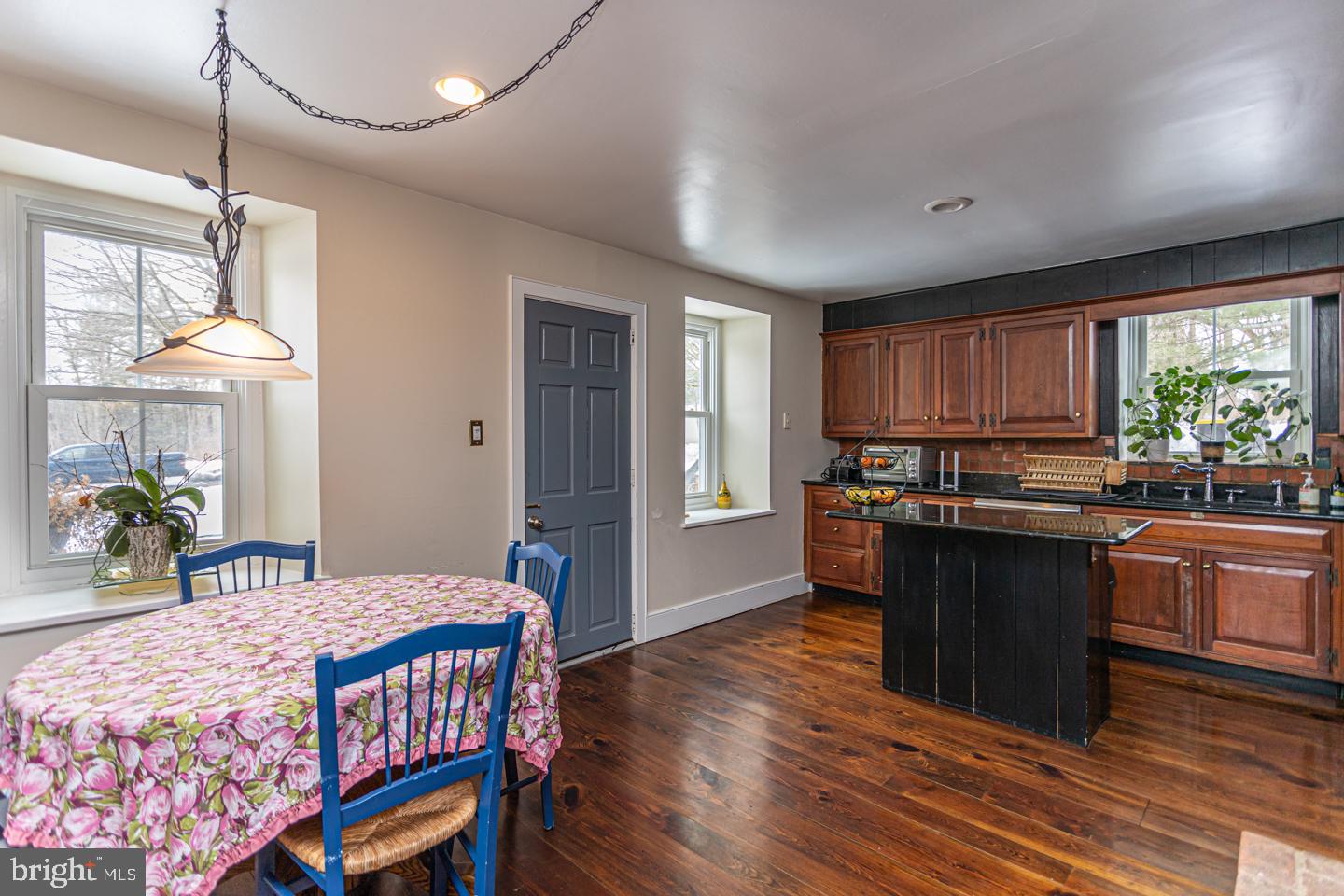580 Almshouse Road Doylestown, PA 18901 - Photo 7 of 39