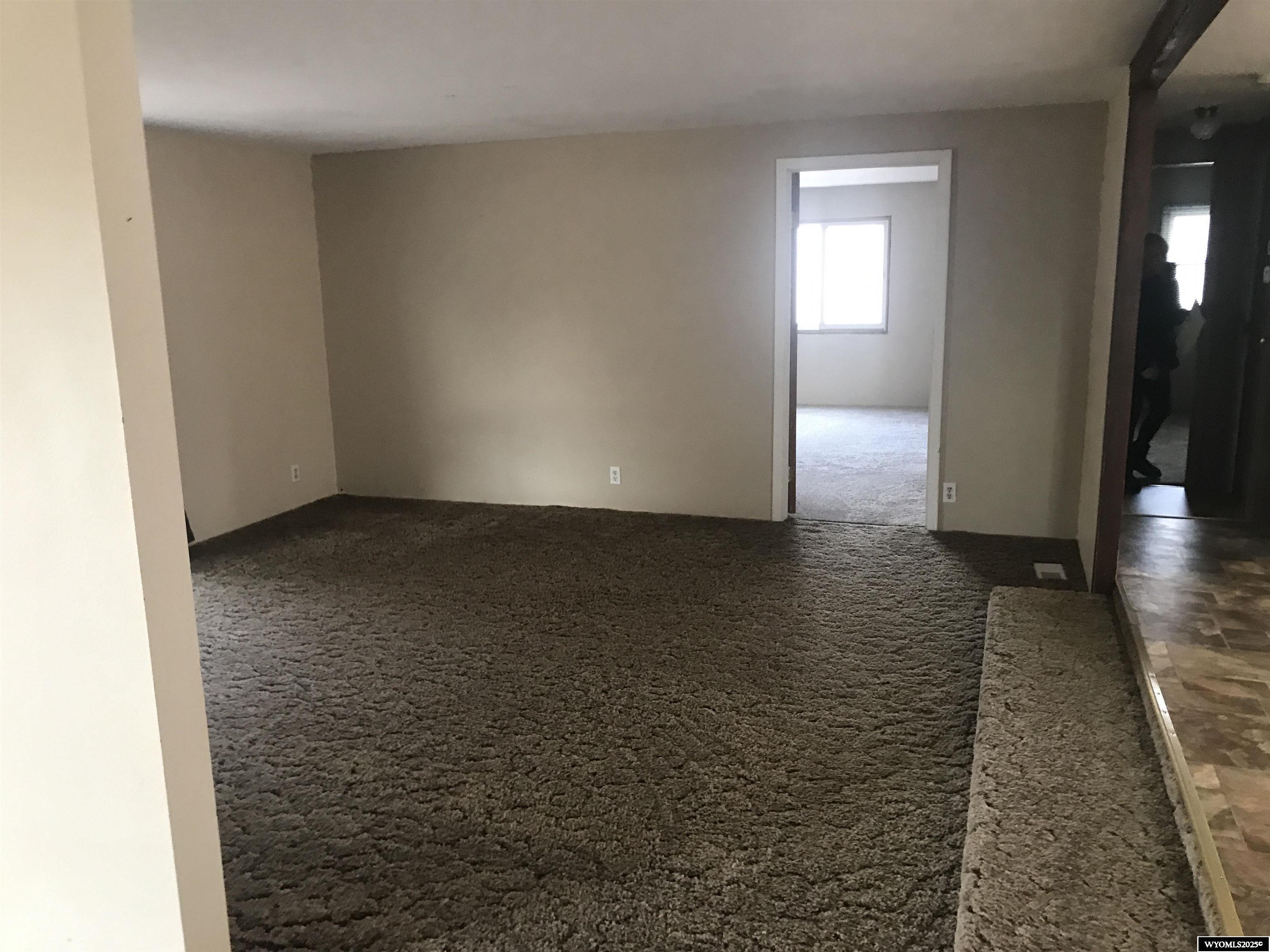 7 Darnall Road Riverton, WY 82501 - Photo 2 of 12