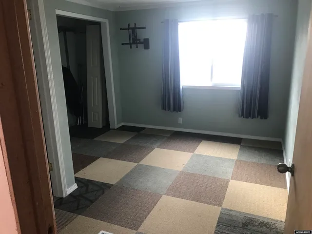 $190,000 | 7 Darnall Road, Riverton, WY 82501