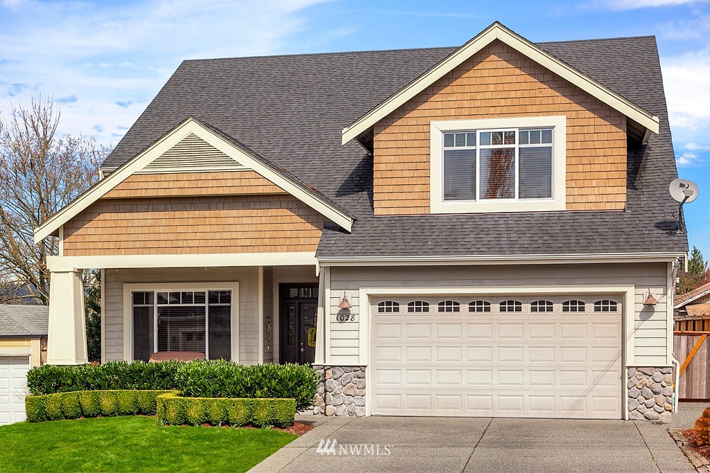 1028 North 32nd Street Renton, WA 98056 - Photo 1 of 15 Gallery Image 1