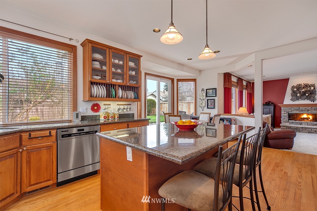 1028 North 32nd Street Renton, WA 98056 - Photo 6 of 15 Gallery Image 6