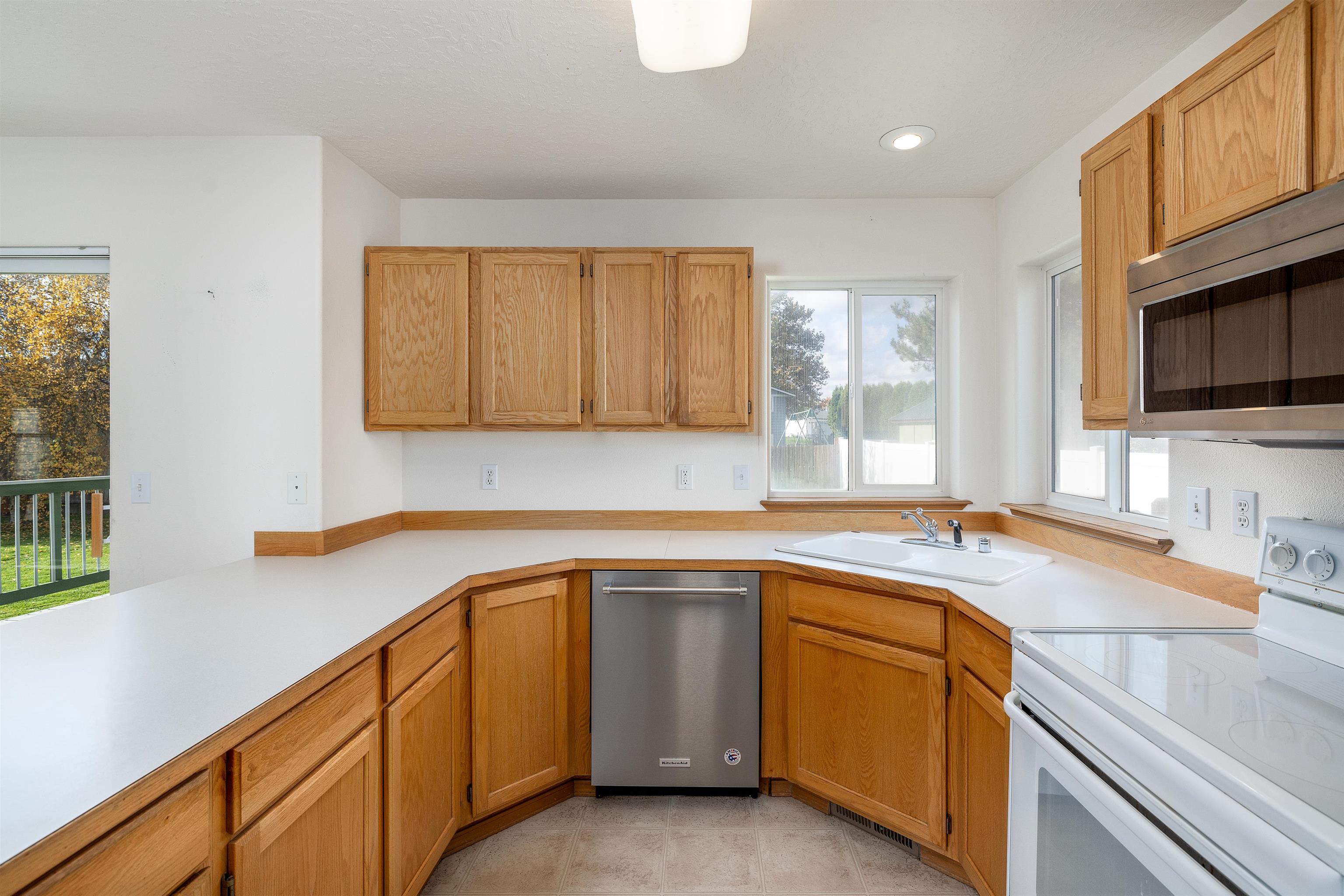 1120 South Newer Road Spokane Valley, WA 99037 - Photo 9 of 38 Gallery Image 9