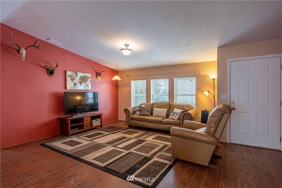 422 North Star Road Brewster, WA 98812 - Photo 2 of 24 Gallery Image 2