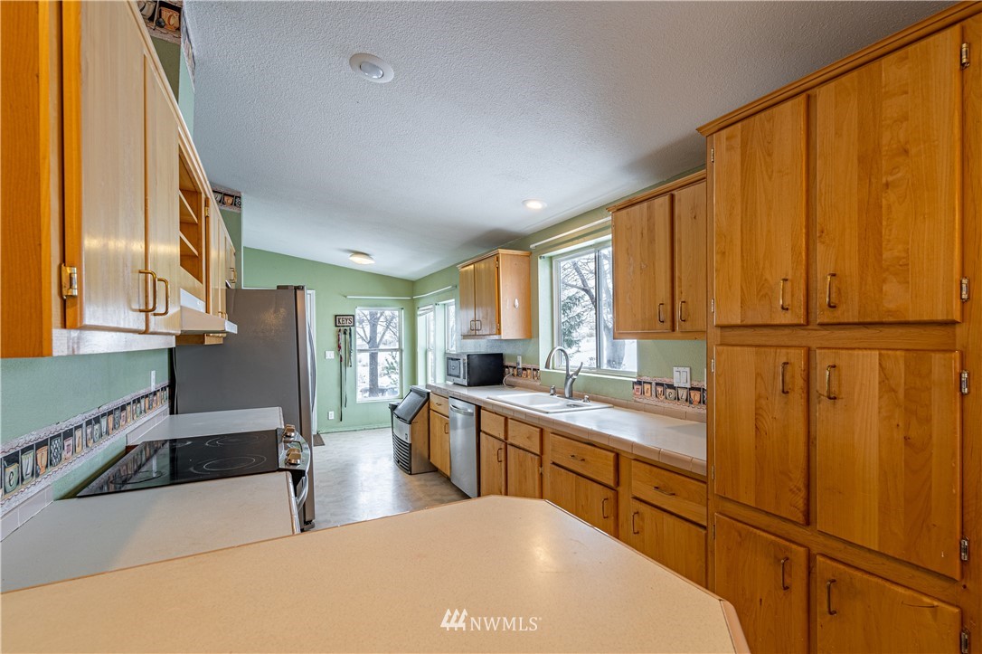 422 North Star Road Brewster, WA 98812 - Photo 12 of 24 Gallery Image 12