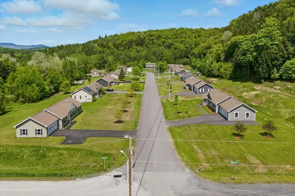 $624,900 | 542 Partridge Farm Road, Berlin, VT 05641