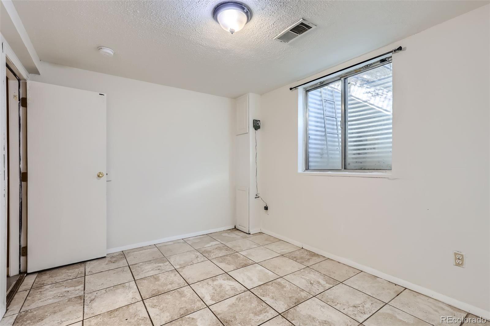 15005 Maxwell Place Denver, CO 80239 - Photo 23 of 28