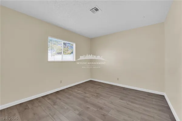$2,250 | 6608 Silverstream Avenue, Las Vegas, NV 89107