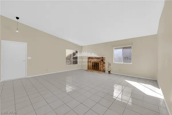 $2,250 | 6608 Silverstream Avenue, Las Vegas, NV 89107