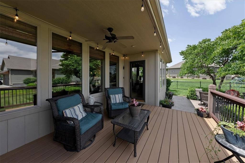 9153 Shady Bend Road Lenexa, KS 66227 - Photo 39 of 46