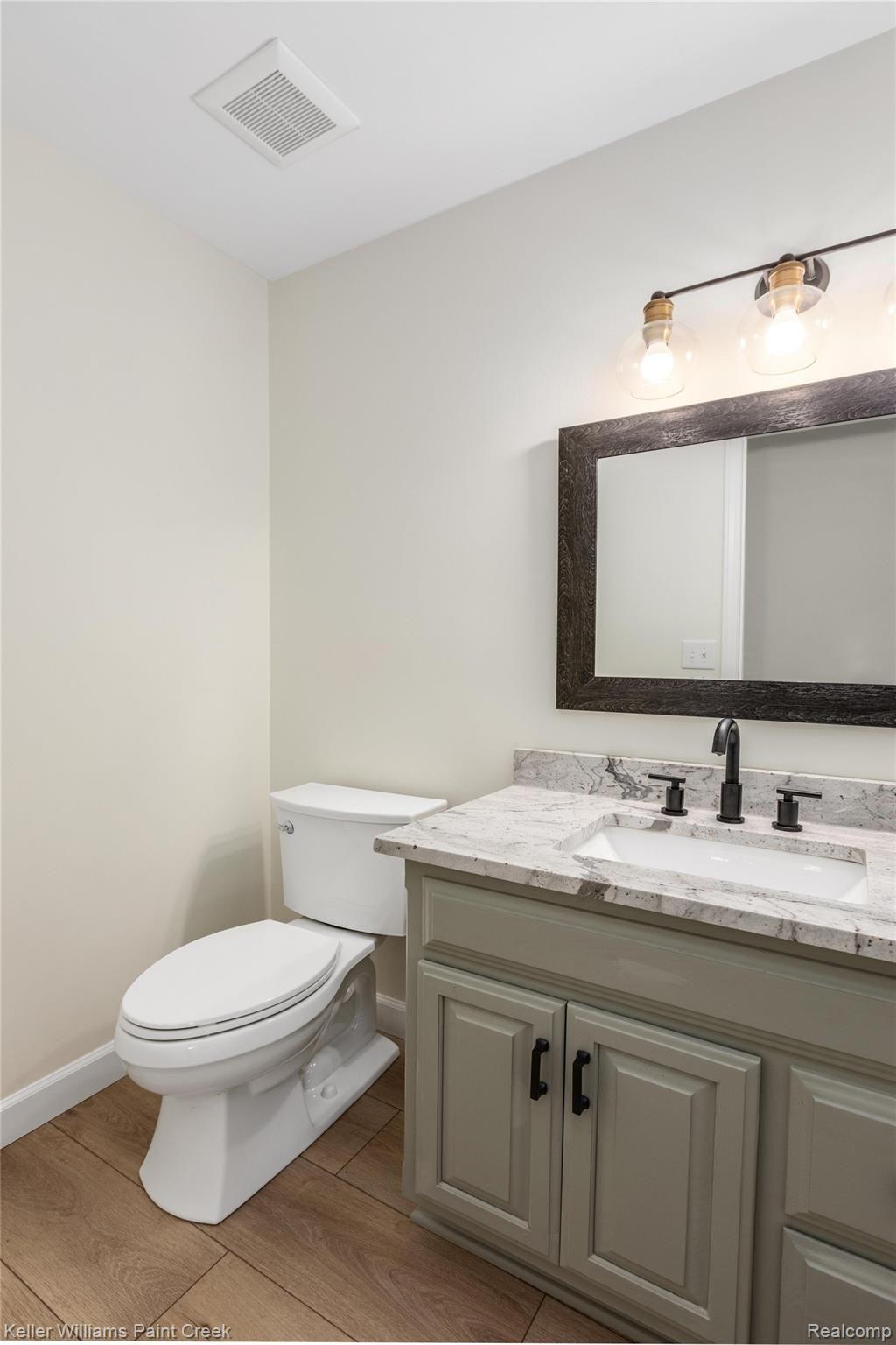 332 Lake Forest Road Rochester, MI 48309 - Photo 25 of 48 34-332 Lake Forest Rd, Rochester Hills, MI, 483090028.jpg