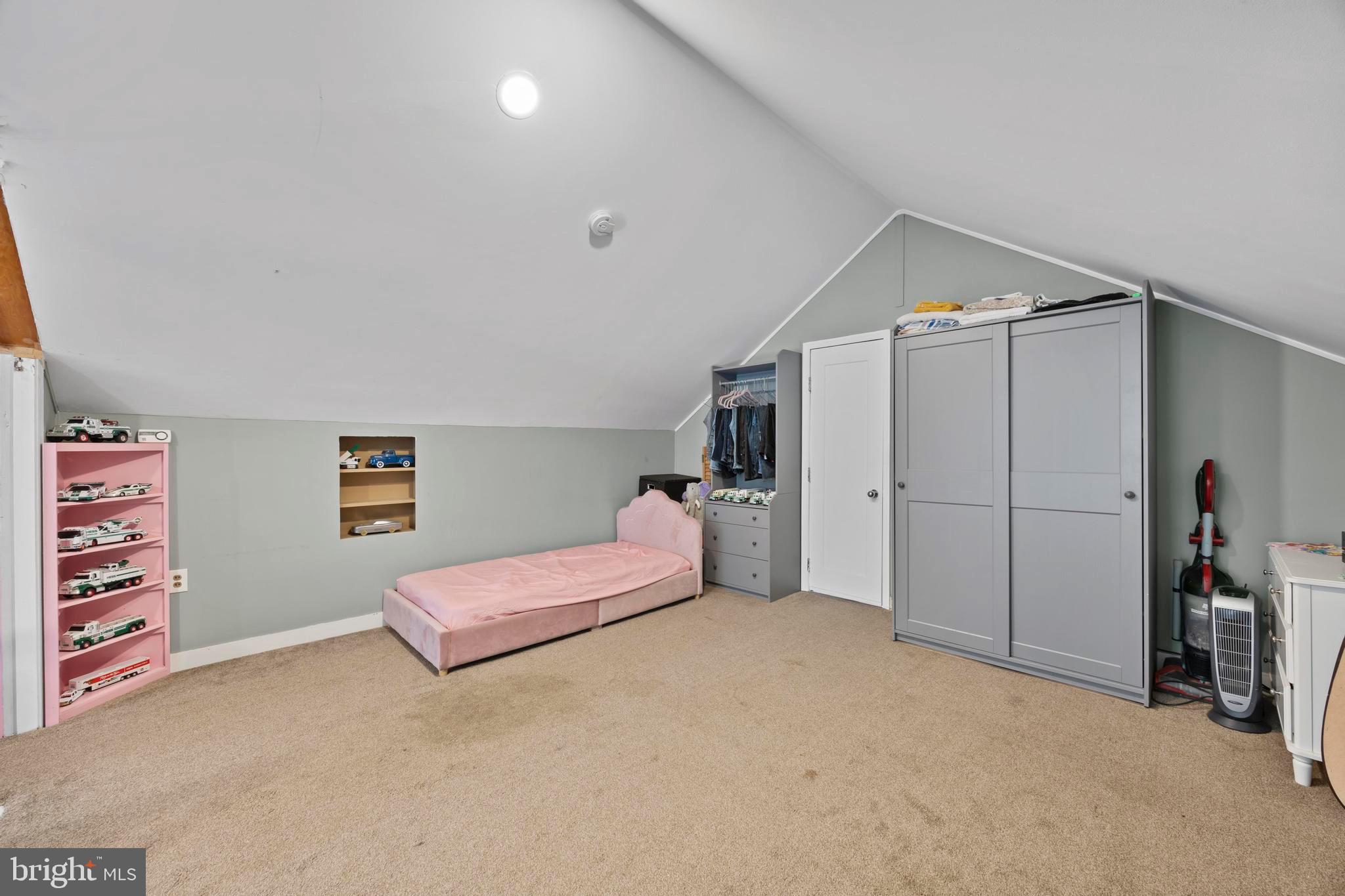 452 Kyle Road Crownsville, MD 21032 - Photo 29 of 46 a bedroom with a bed and a closet