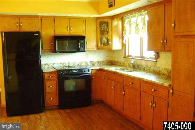 3030 Schoolhouse Road Dover, PA 17315 - Photo 6 of 13 Gallery Image 6