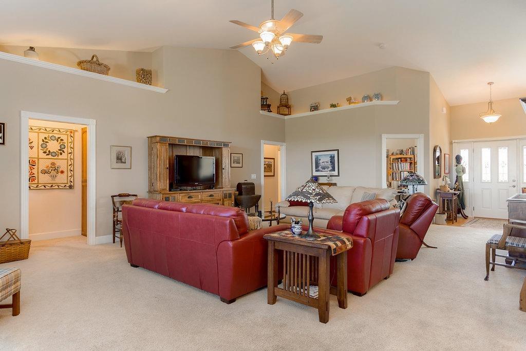 63 Broken Stone Way Eagle Point, OR 97524 - Photo 12 of 28 Additional Photo