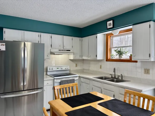 $299,900 | 15 Roslin Avenue, Lewiston, ME 04240