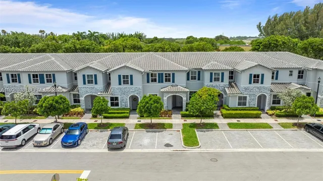 front view of house with a yard