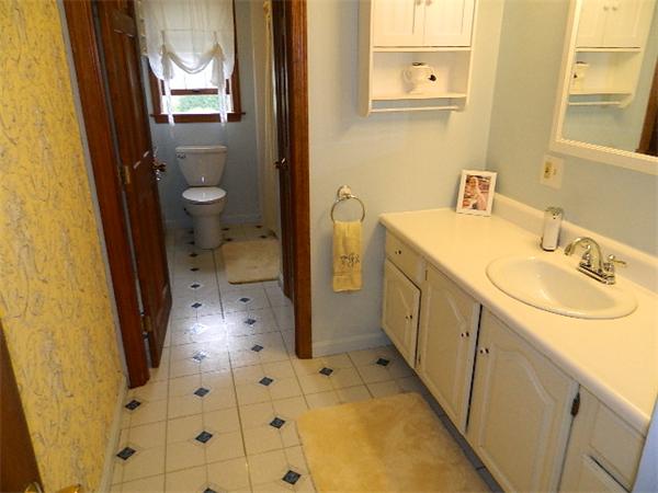 31 Apthorp Street Worcester, MA 01606 - Photo 13 of 28 Gallery Image 13