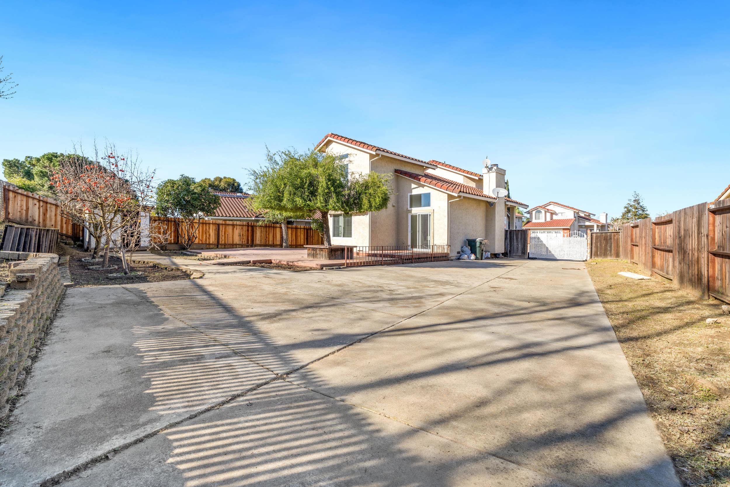 2832 Filbert Street Antioch, CA 94509 - Photo 31 of 40 a view of residential houses with outdoor space