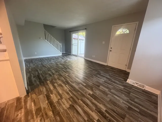 $199,000 | 1606 East Stonehenge Drive, Sycamore, IL 60178