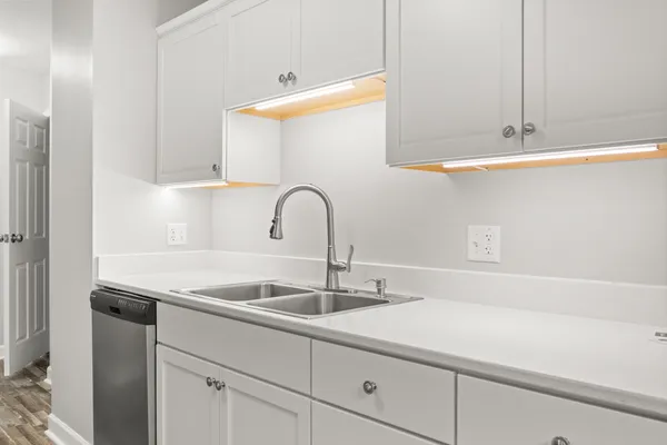 a close view of sink and tap