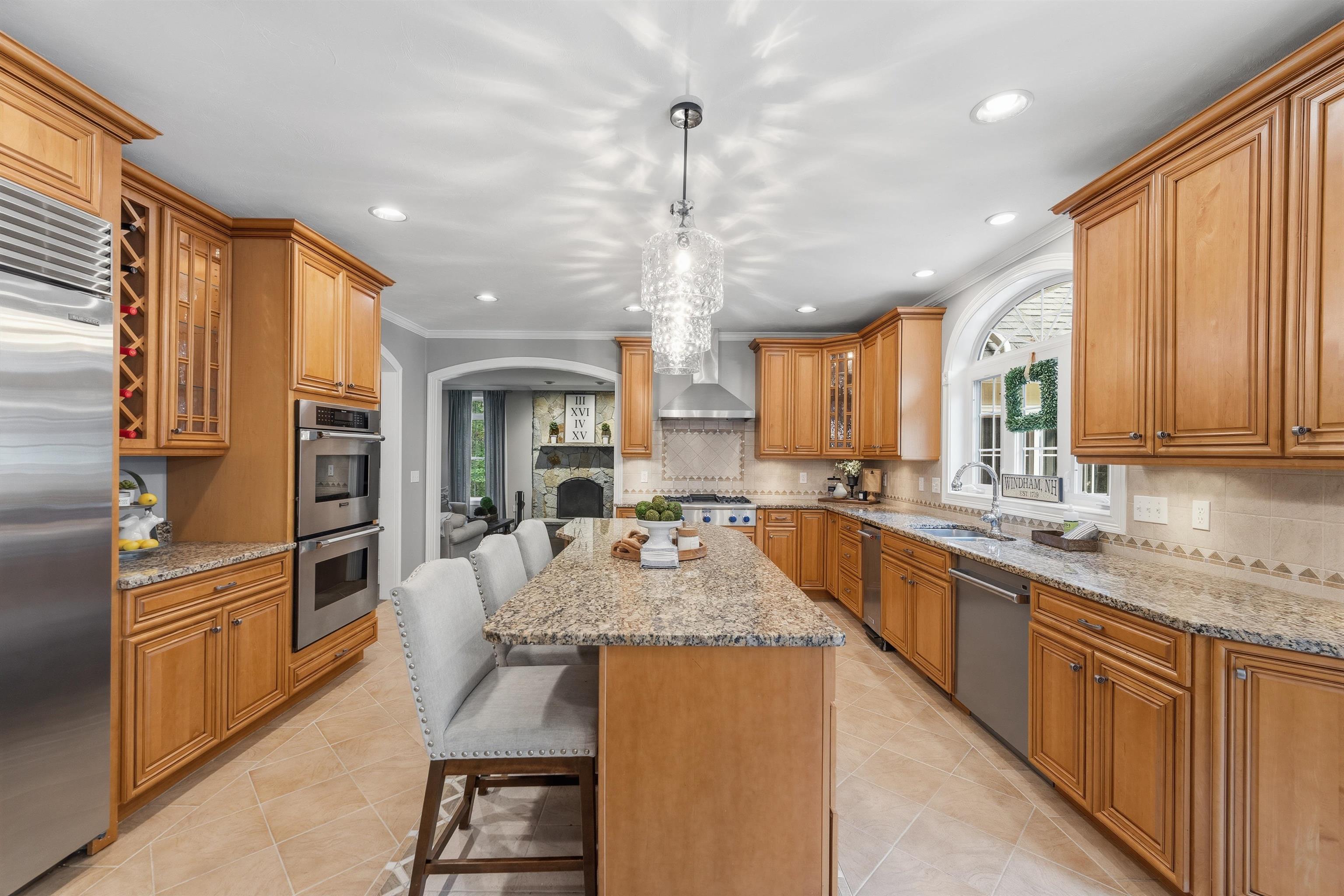 36 Northland Road Windham, NH 03087 - Photo 4 of 50