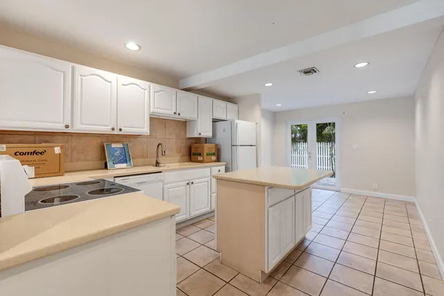 $6,194,000 | 1217 Johnson Street, Key West, FL 33040