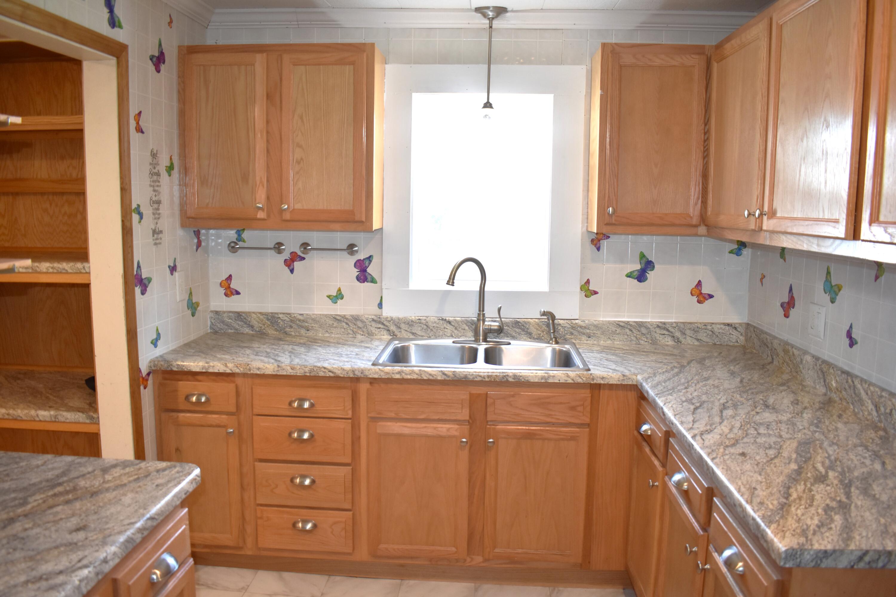 7788 High Street Maybee, MI 48159 - Photo 10 of 38 DSC_0264