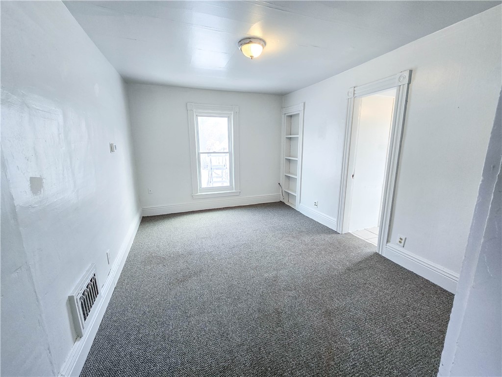 39 1st Street Rochester, NY 14605 - Photo 5 of 20