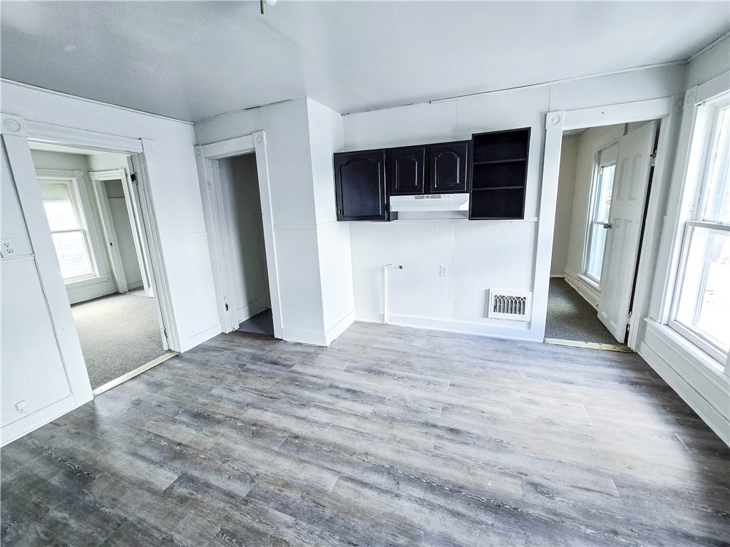 39 1st Street Rochester, NY 14605 - Photo 8 of 20
