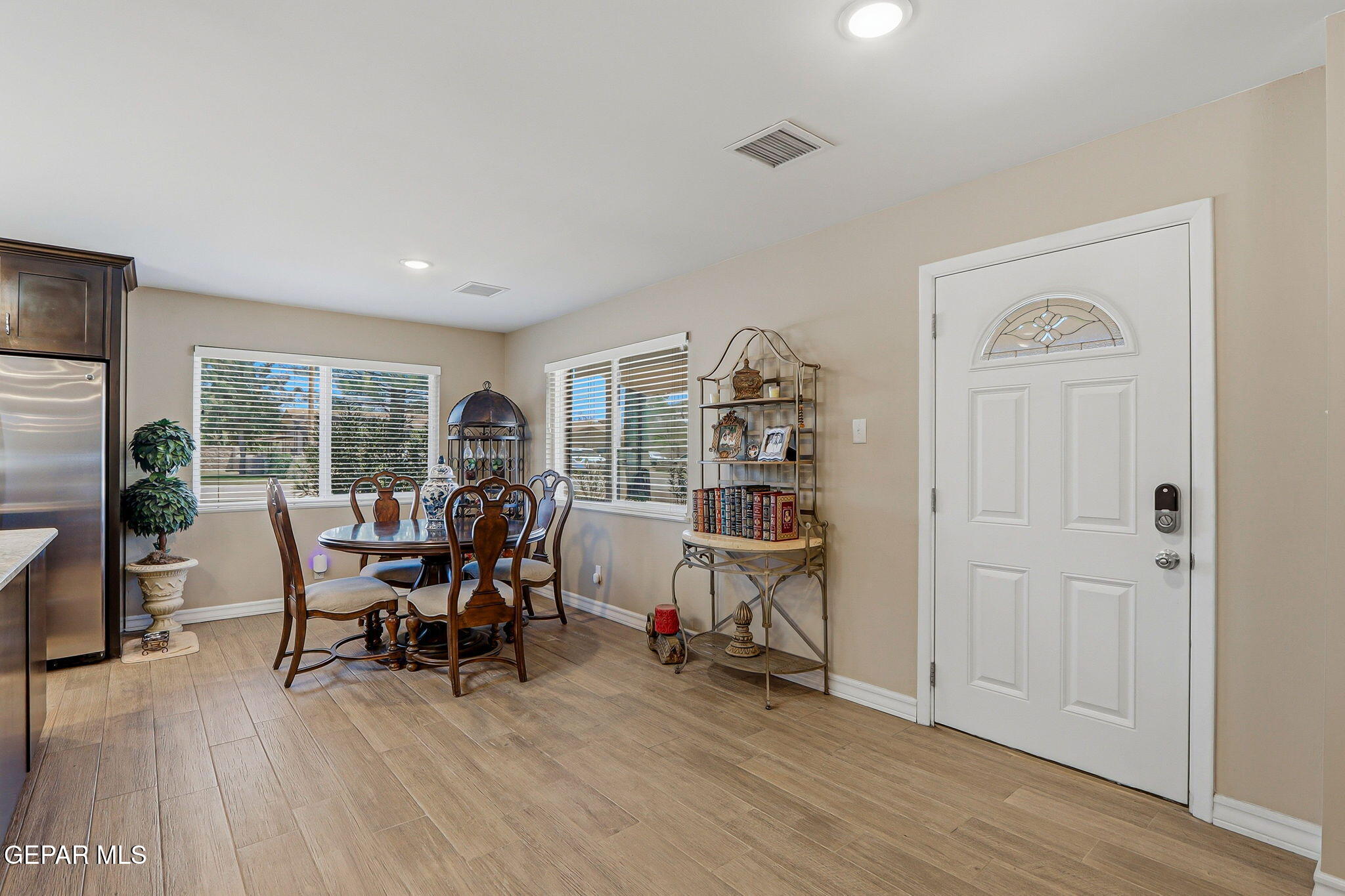 5425 Rockwood Road El Paso, TX 79932 - Photo 6 of 58 4-web-or-mls-IMG_7367