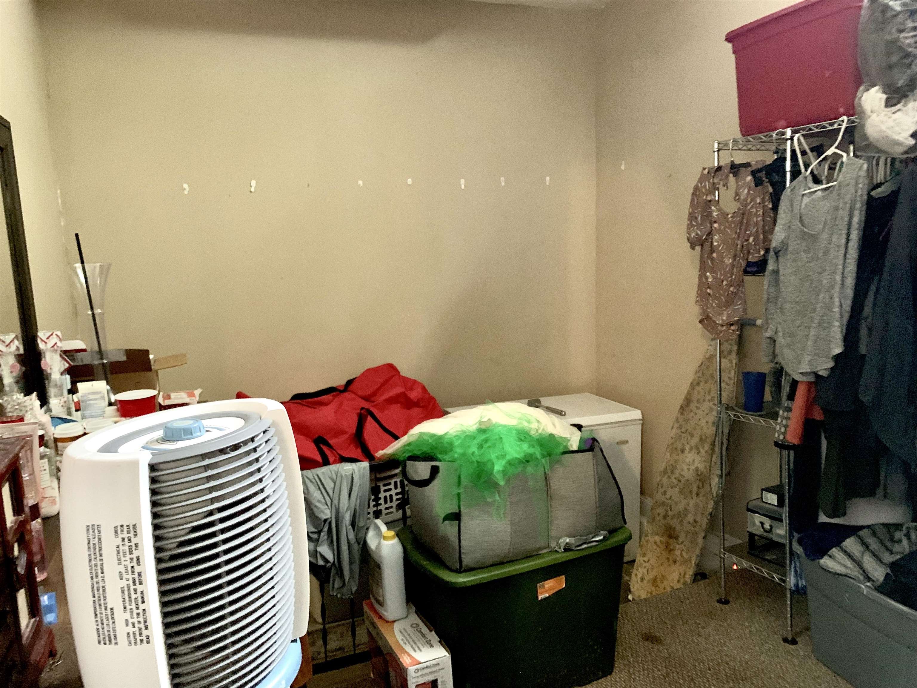 654 Harding Street Wichita, KS 67208 - Photo 17 of 25