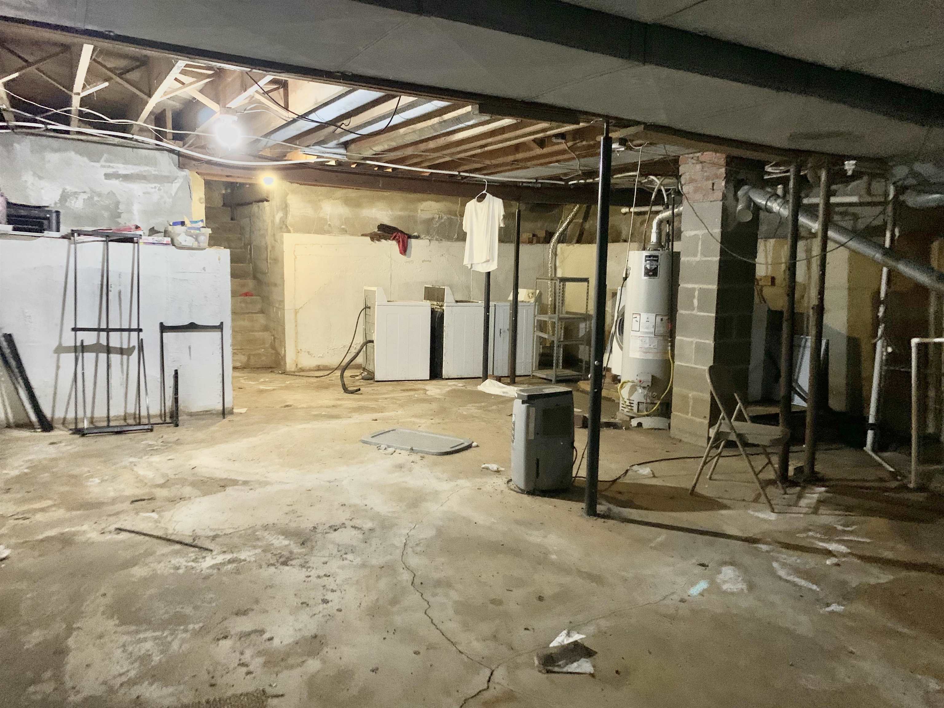 654 Harding Street Wichita, KS 67208 - Photo 20 of 25